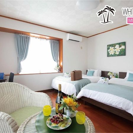 Miyakojima White House Villa Eksteriør billede
