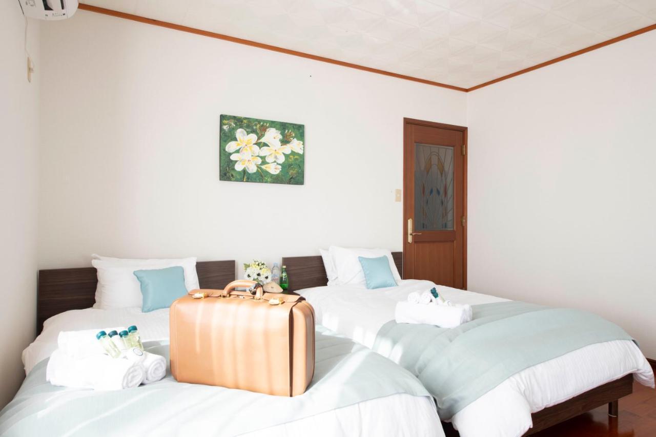 Miyakojima White House Villa Eksteriør billede