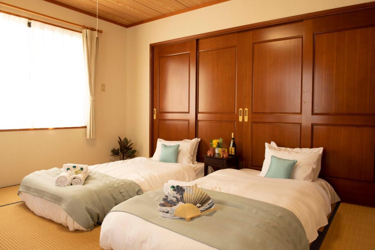 Miyakojima White House Villa Eksteriør billede