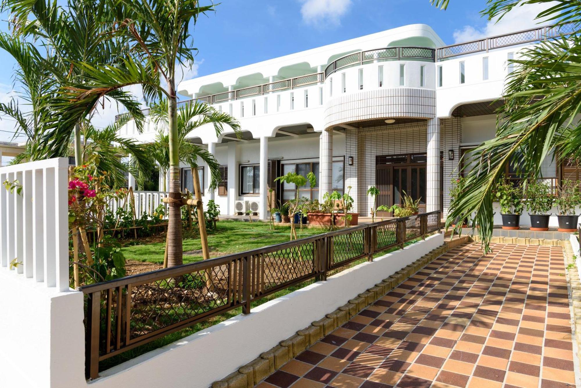 Miyakojima White House Villa Eksteriør billede