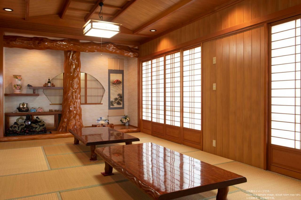 Miyakojima White House Villa Eksteriør billede
